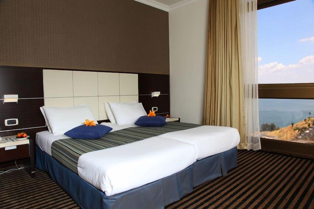Golan Hotel Tiberias Exterior photo