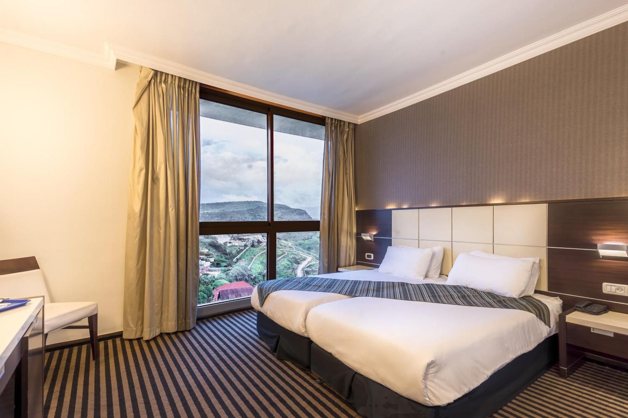 Golan Hotel Tiberias Exterior photo